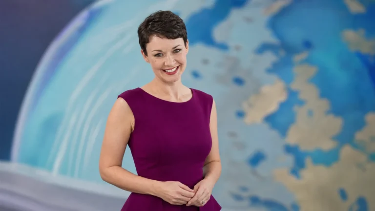 Gillian Smart Age: BBC Scotland Presenter Biography gillian smart age
